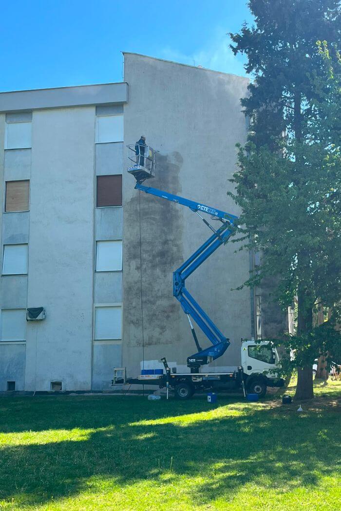Pranje fasade dizalicom